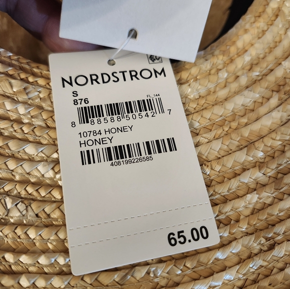 Stylish Tan Straw Hat - Picture 7 of 11